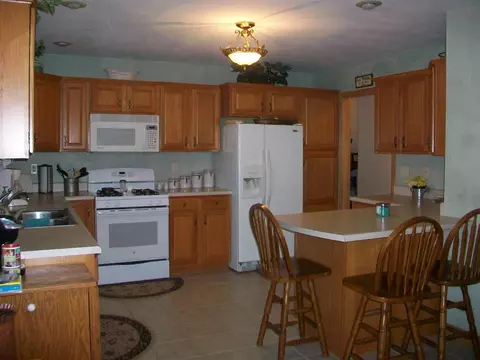 705 E Sycamore St, Canton, IL 61520 photo 13