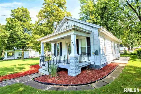 207 S Myers St, Eureka, IL 61530 photo 2