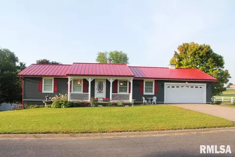 215 Dennis Dr, Eureka, IL 61530 photo 1