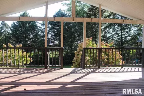 215 Dennis Dr, Eureka, IL 61530 photo 26