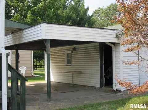 899 Elm St, Canton, IL 61520 photo 19