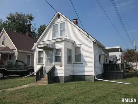 899 Elm St, Canton, IL 61520 photo 24