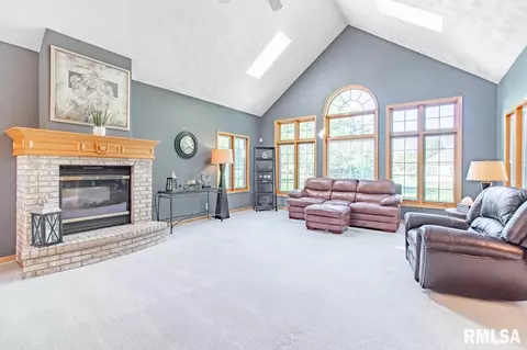 3623 Eagle Bend Bnd, Pekin, IL 61554 photo 6