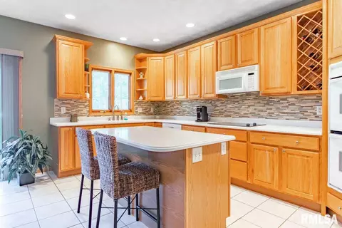 3623 Eagle Bend Bnd, Pekin, IL 61554 photo 14