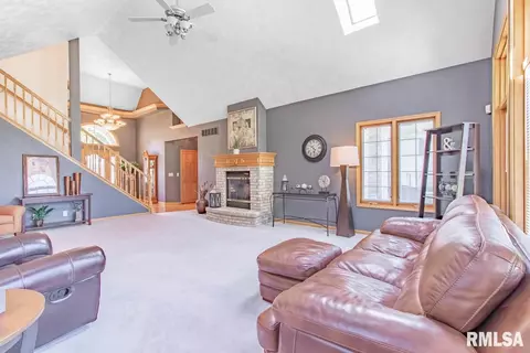 3623 Eagle Bend Bnd, Pekin, IL 61554 photo 9