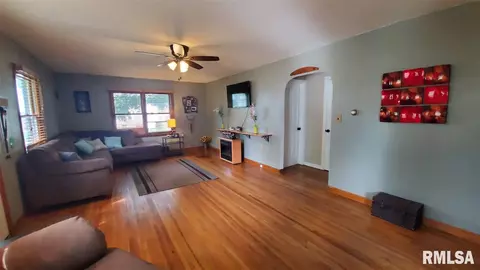 1321 2nd St, Henry, IL 61537 photo 6