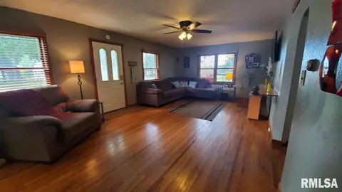1321 2nd St, Henry, IL 61537 photo 4