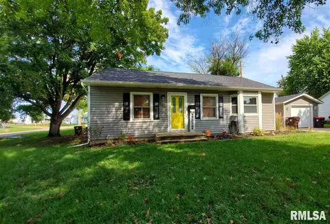 1321 2nd St, Henry, IL 61537 photo 2