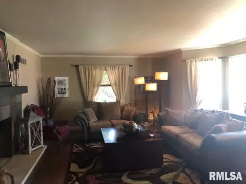 1001 Hampton Rd, Washington, IL 61571 photo 6