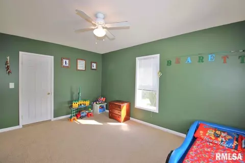 1406 W Front St, Roanoke, IL 61561 photo 32