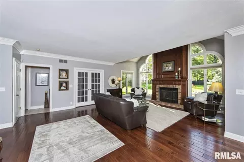 11609 N Strathmoore Ct, Dunlap, IL 61525 photo 8