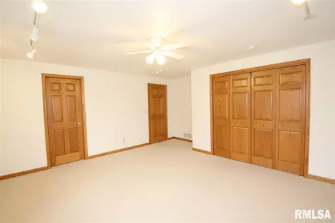 111 Marvin Ct, Germantown Hills, IL 61548 photo 28