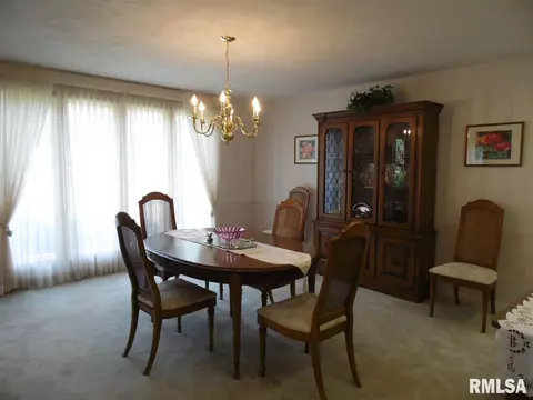 720 Jamie Ln, Macomb, IL 61455 photo 13