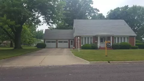 720 Jamie Ln, Macomb, IL 61455 photo 1