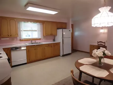 720 Jamie Ln, Macomb, IL 61455 photo 9