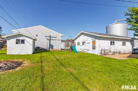 205 N 1st St, Dunlap, IL 61525 photo 32