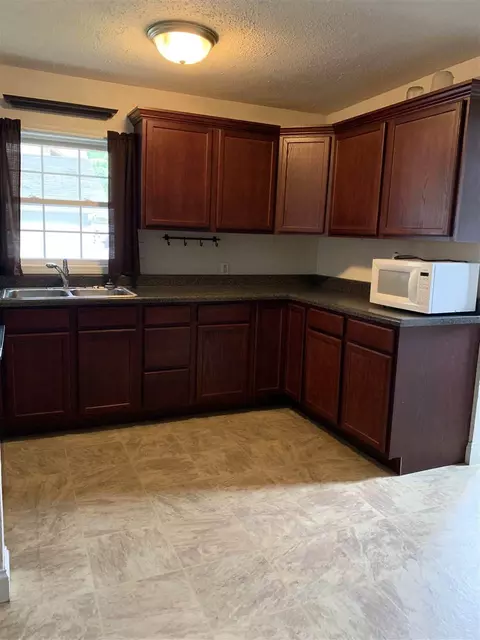 1201 E Willcox Ave, Peoria, IL 61603 photo 9