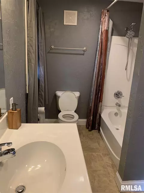 1201 E Willcox Ave, Peoria, IL 61603 photo 17