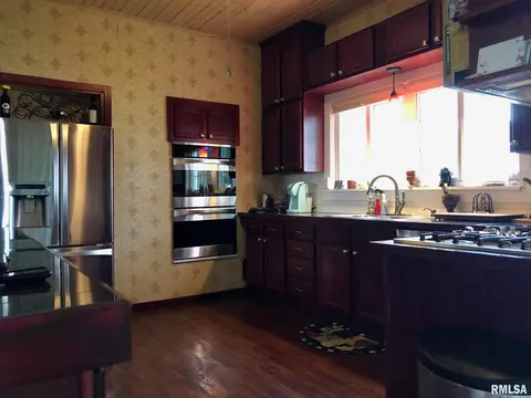 281 Emerson Rd, Macomb, IL 61455 photo 13