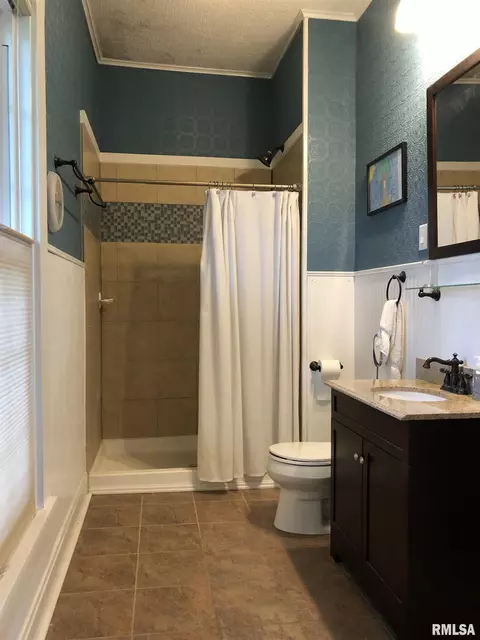 281 Emerson Rd, Macomb, IL 61455 photo 32