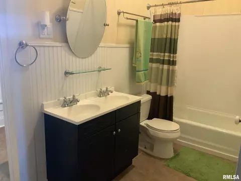 281 Emerson Rd, Macomb, IL 61455 photo 38