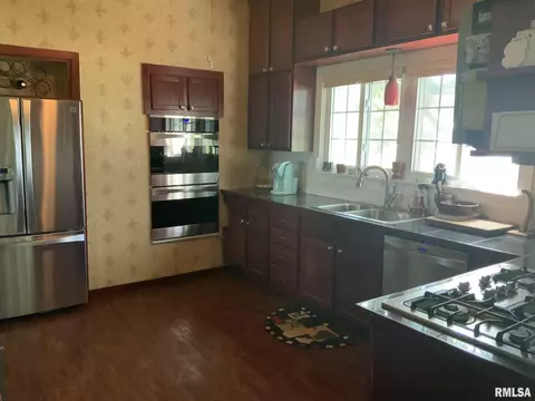 281 Emerson Rd, Macomb, IL 61455 photo 15