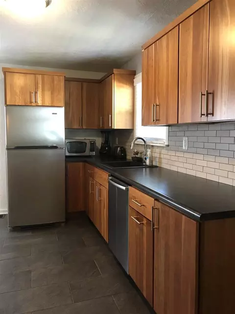 527 S Johnson St, Macomb, IL 61455 photo 9
