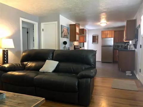 527 S Johnson St, Macomb, IL 61455 photo 5