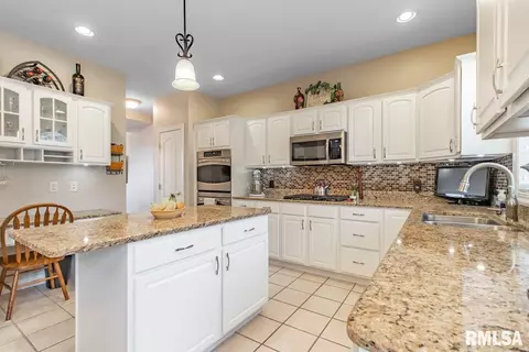 2207 W Murphy Dr, Dunlap, IL 61525 photo 18