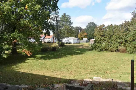 205 E Vine Dr, Astoria, IL 61501 photo 21