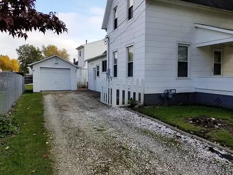 705 Elm St, Canton, IL 61520 photo 28