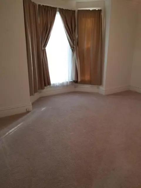 705 Elm St, Canton, IL 61520 photo 5