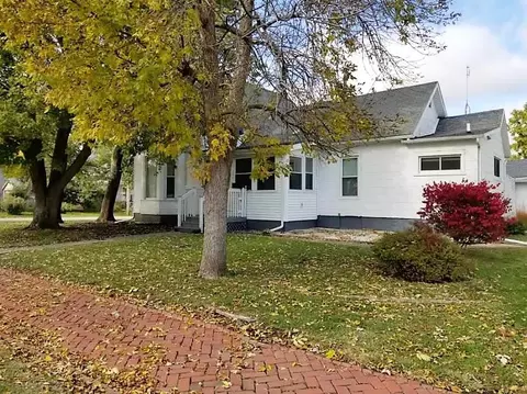 705 Elm St, Canton, IL 61520 photo 32
