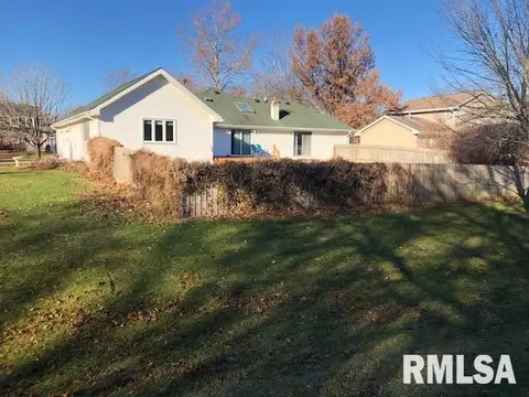 501 Meadow Dr, Macomb, IL 61455 photo 35