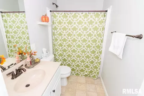1217 Greenview Dr, Eureka, IL 61530 photo 28