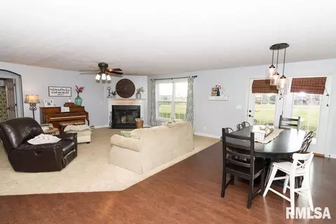 1217 Greenview Dr, Eureka, IL 61530 photo 12