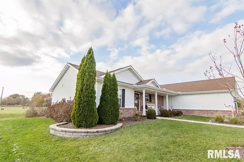 1217 Greenview Dr, Eureka, IL 61530 photo 5