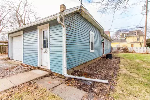 515 Main St, Henry, IL 61537 photo 4