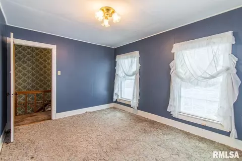 515 Main St, Henry, IL 61537 photo 24