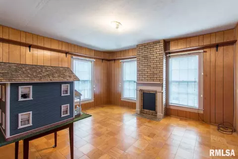 515 Main St, Henry, IL 61537 photo 26