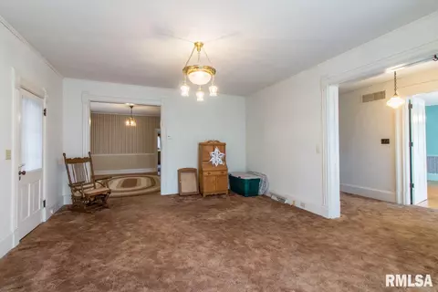 515 Main St, Henry, IL 61537 photo 19
