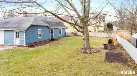 515 Main St, Henry, IL 61537 photo 5