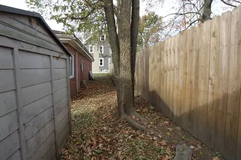 105 W Burton St, Eureka, IL 61530 photo 18