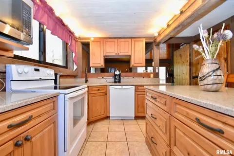 1810 Hillside Rd, Congerville, IL 61729 photo 12