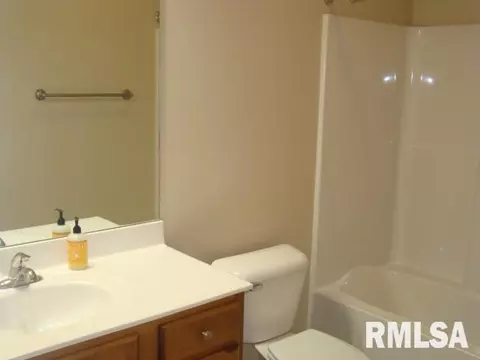 906 Devonshire Rd, Washington, IL 61571 photo 11