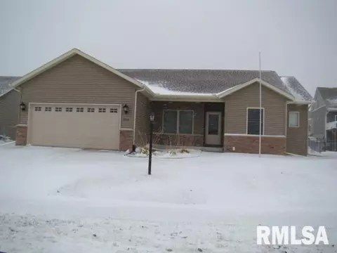 906 Devonshire Rd, Washington, IL 61571 photo 1