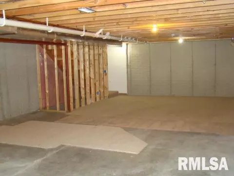 906 Devonshire Rd, Washington, IL 61571 photo 18