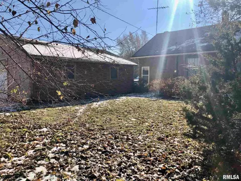 1212 E Jackson St, Macomb, IL 61455 photo 11
