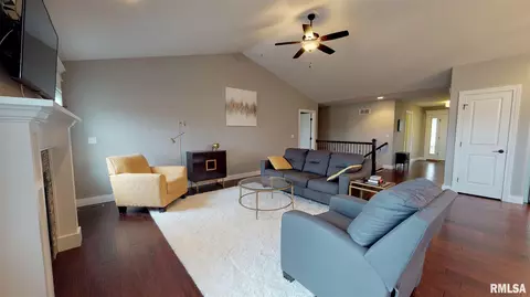 3317 W Boulder Point Ct, Dunlap, IL 61525 photo 13