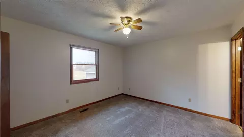 110 Grandview Cir # A, Eureka, IL 61530 photo 18
